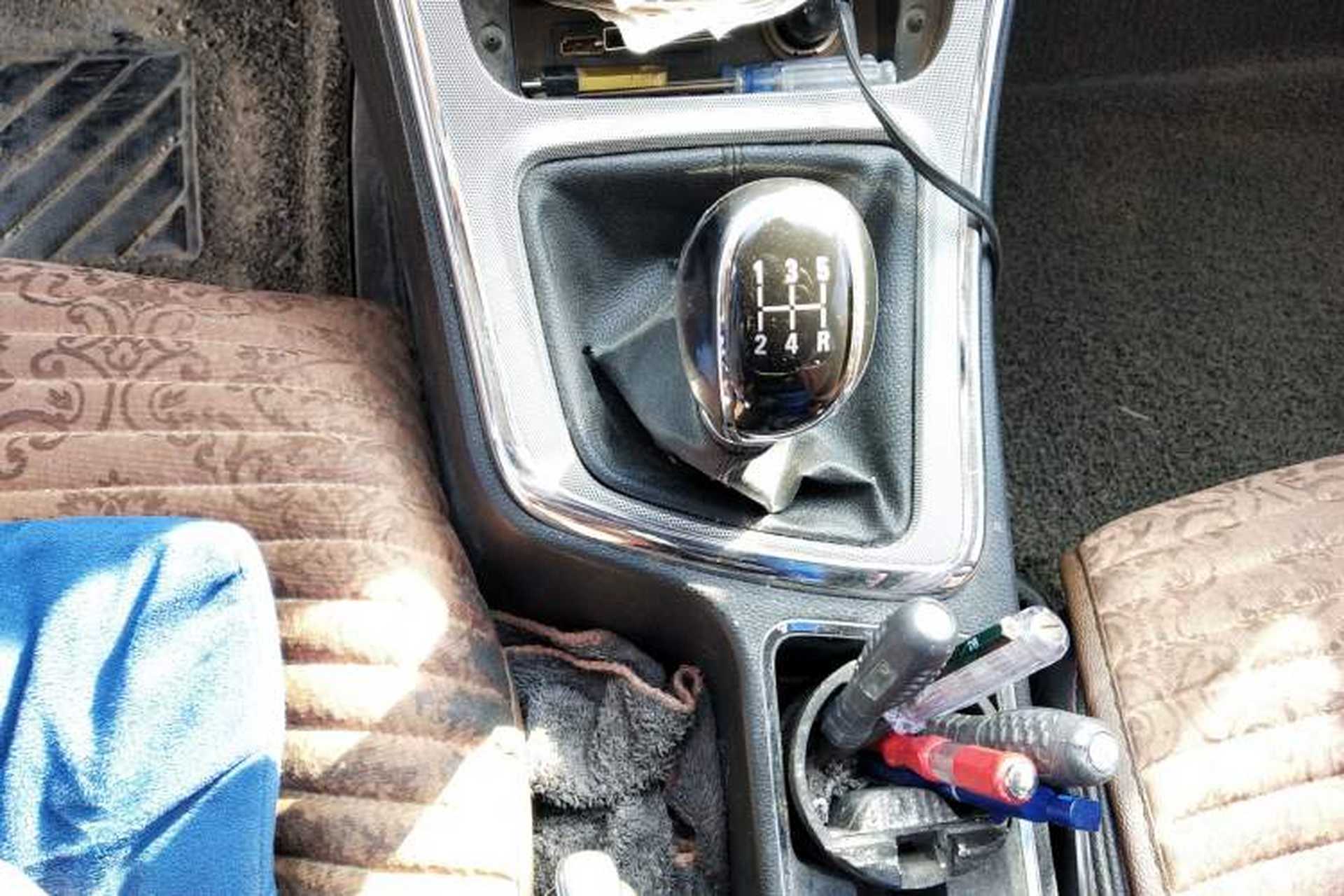 Used Baojun 560 2015 1.8L manual luxury version Gear Lever