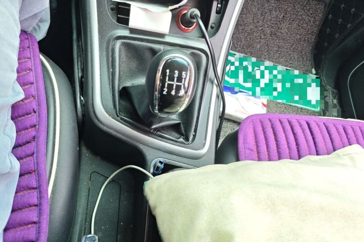 Used Baojun 560 2015 1.8L manual Comfort trim level Gear Lever