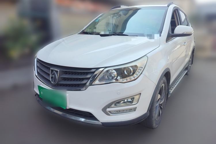 Used Baojun 560 2015 1.8L manual luxury version Guazi used car, China used car export, Used car for sale, Used cars, Cheapest cars for sale