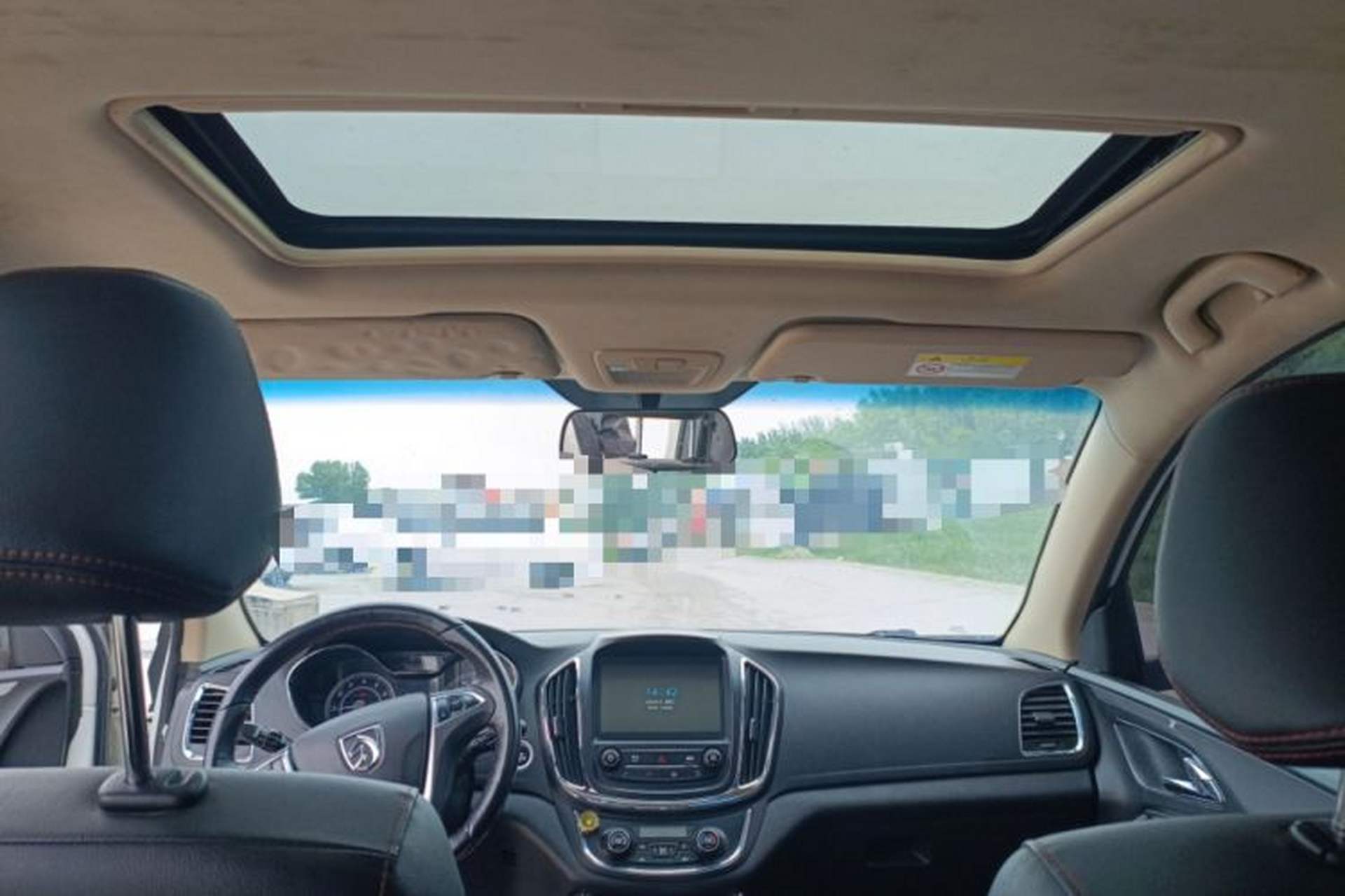 Used Baojun 560 2015 1.8L manual luxury version Headliner