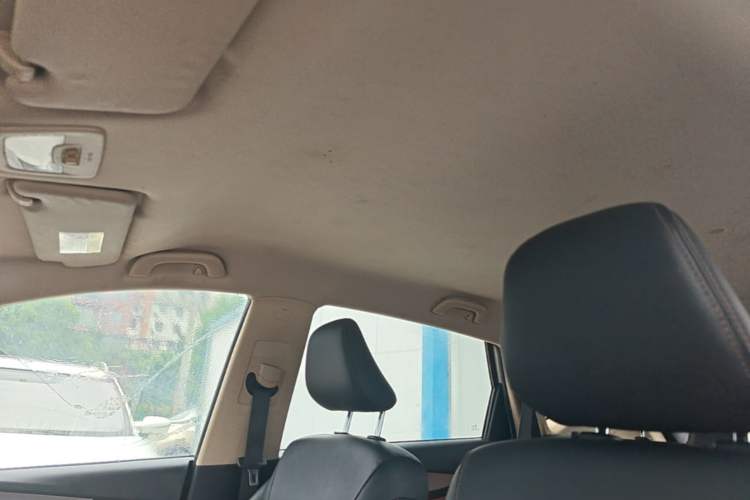 Used Baojun 560 2015 1.8L Manual Elite Edition Headliner