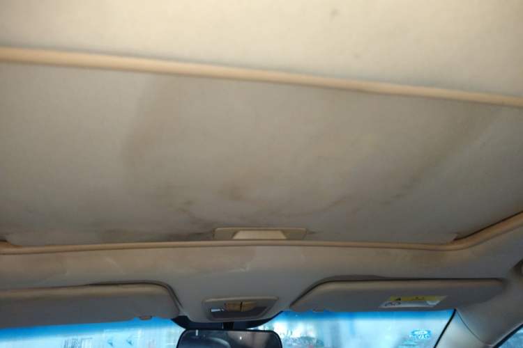 Used Baojun 560 2015 1.8L manual luxury version Headliner