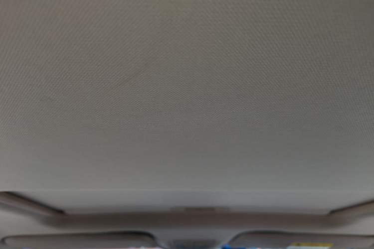 Used Baojun 560 2015 1.8L manual luxury version Headliner
