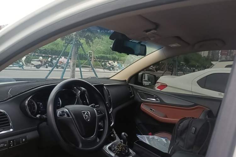Used Baojun 560 2015 1.8L Manual Elite Edition Headliner
