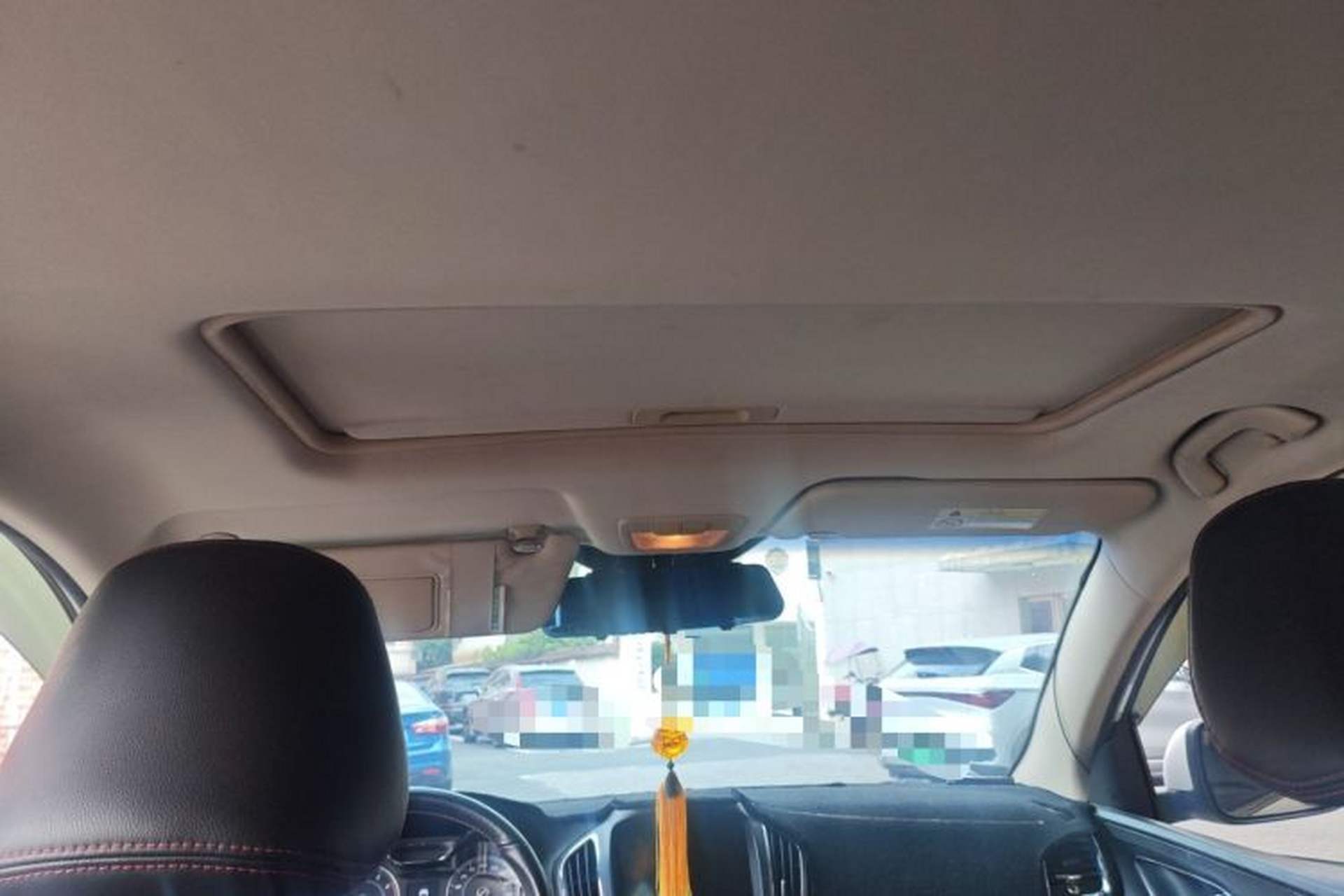 Used Baojun 560 2015 1.8L manual luxury version Headliner