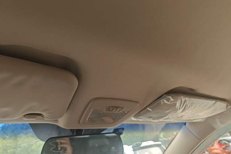 Used Baojun 560 2015 1.8L Manual Elite Edition Headliner