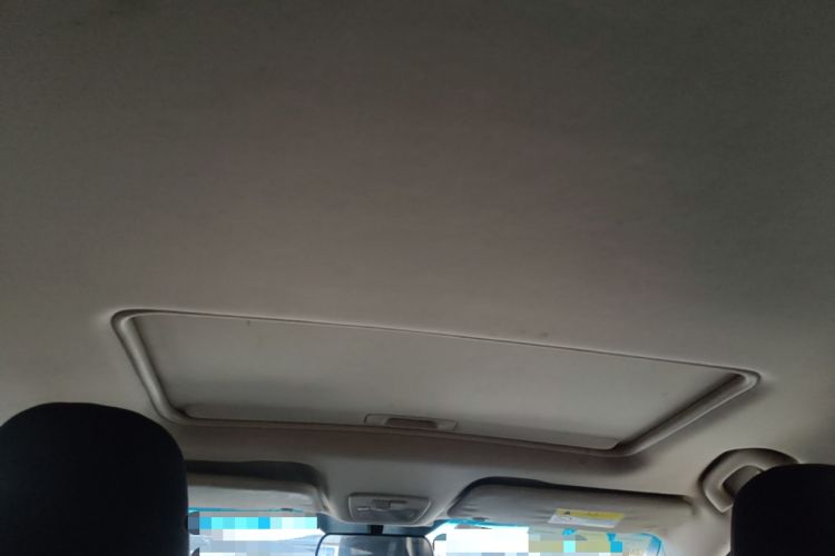 Used Baojun 560 2015 1.8L manual luxury version Headliner