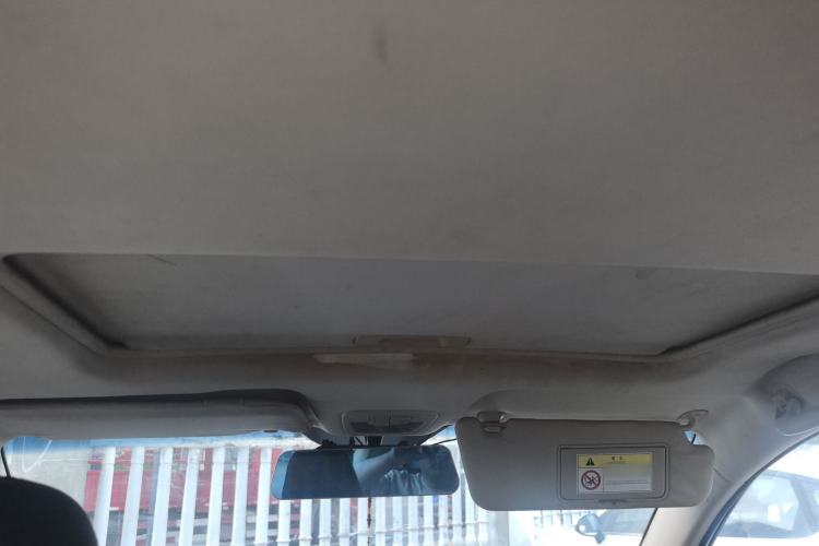 Used Baojun 560 2015 1.8L manual luxury version Headliner