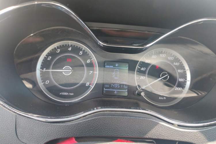 Used Baojun 560 2015 1.8L manual Comfort trim level Instrument Cluster