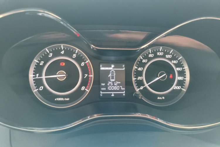 Used Baojun 560 2015 1.8L manual Comfort trim level Instrument Cluster