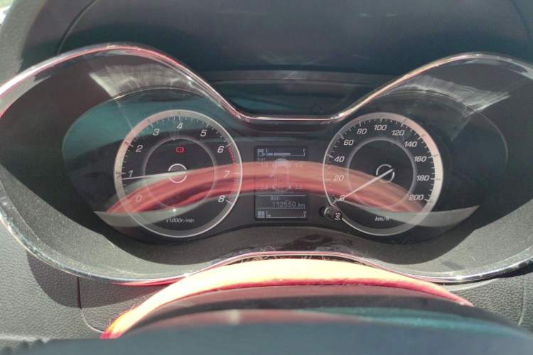 Used Baojun 560 2015 1.8L manual luxury version Instrument Cluster