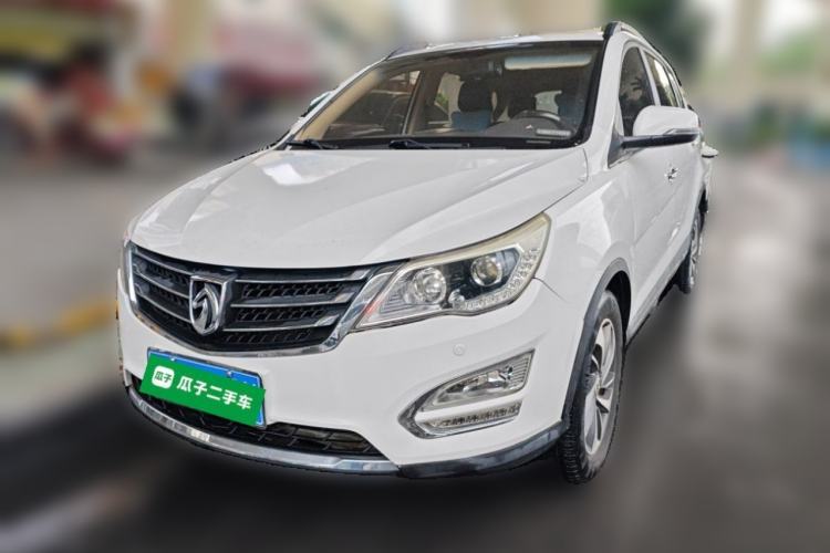 Baojun 560 2015 1.8L manual luxury version d’occasion Guazi used car, China used car export, Used car for sale, Used  cars, Cheapest cars for sale