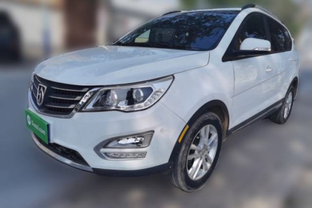 Used Baojun 560 2015 1.8L manual Comfort trim level