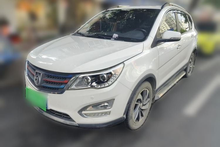 Used Baojun 560 2015 1.8L manual luxury version Guazi used car, China used car export, Used car for sale, Used cars, Cheapest cars for sale