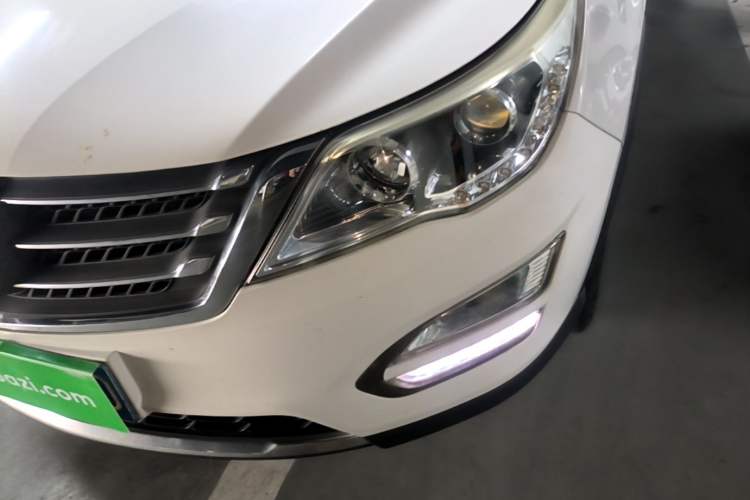 Used Baojun 560 2015 1.8L Manual Elite Edition Left Front Headlight