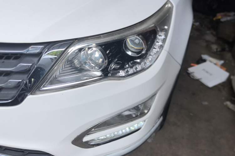 Used Baojun 560 2015 1.8L Manual Elite Edition Left Front Headlight