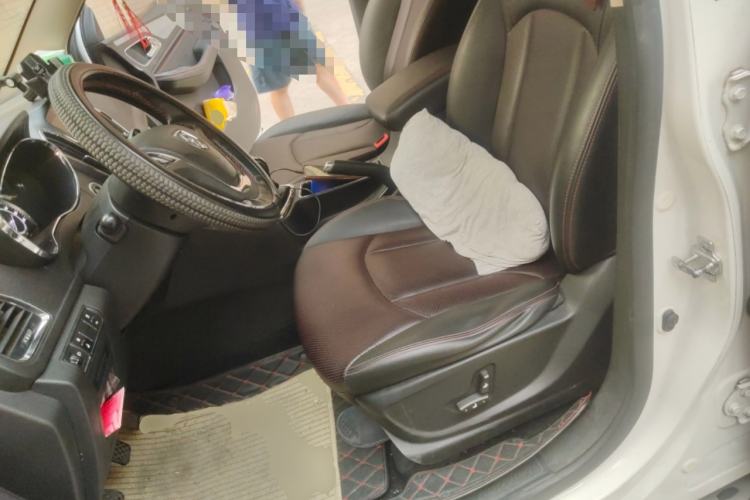 Used Baojun 560 2015 1.8L manual luxury version Left Front Seat