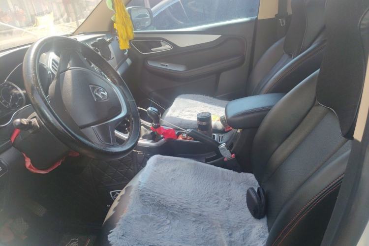 Used Baojun 560 2015 1.8L manual Comfort trim level Left Front Seat