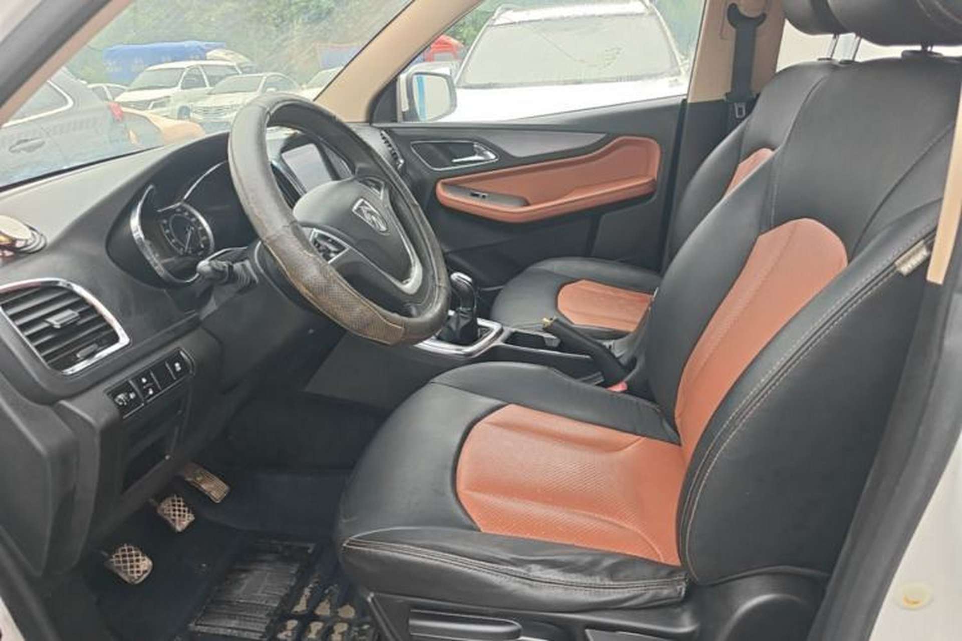 Used Baojun 560 2015 1.8L Manual Elite Edition Left Front Seat