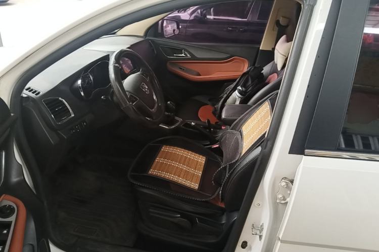 Used Baojun 560 2015 1.8L Manual Elite Edition Left Front Seat