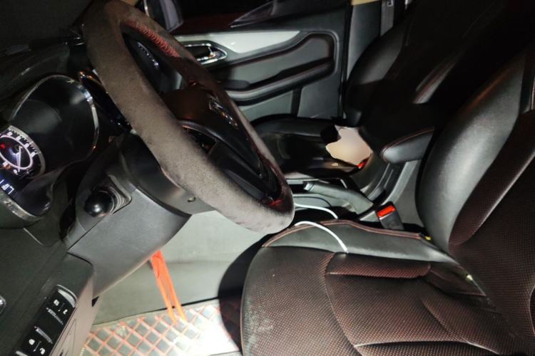 Used Baojun 560 2015 1.8L manual luxury version Left Front Seat