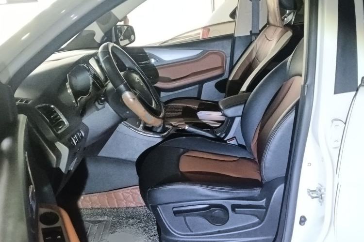 Used Baojun 560 2015 1.8L Manual Elite Edition Left Front Seat