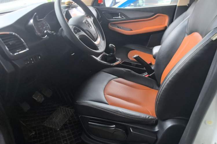 Used Baojun 560 2015 1.8L Manual Elite Edition Left Front Seat