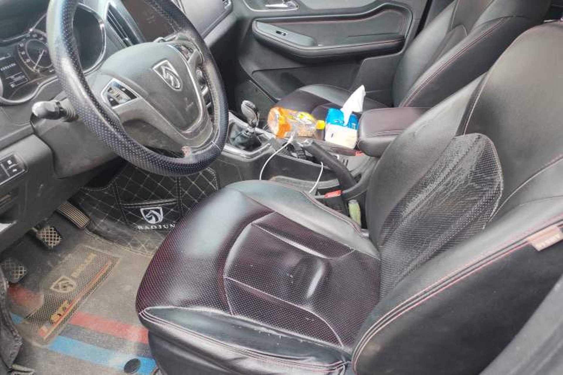 Used Baojun 560 2015 1.8L manual luxury version Left Front Seat