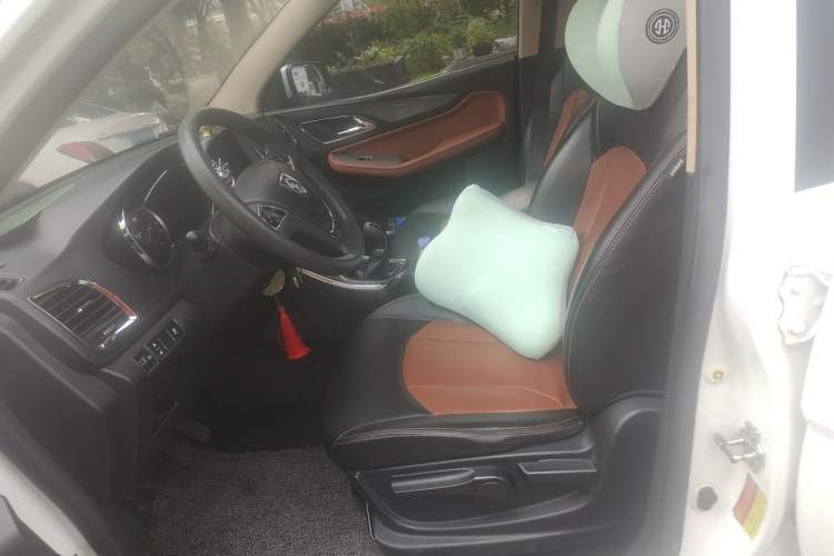 Used Baojun 560 2015 1.8L Manual Elite Edition Left Front Seat