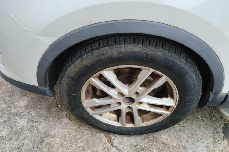 Used Baojun 560 2015 1.8L Manual Elite Edition Left Front Wheel Hub