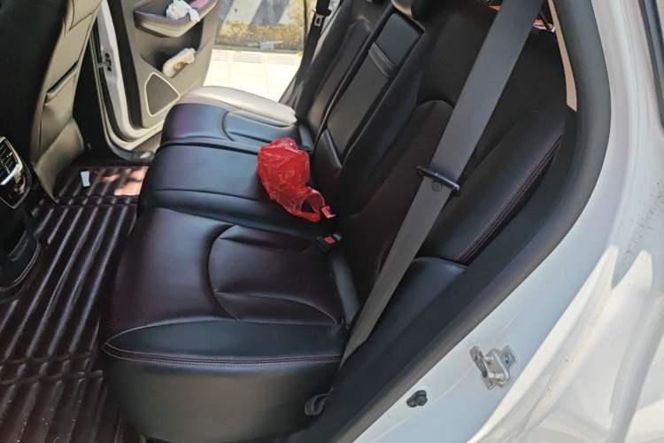 Used Baojun 560 2015 1.8L manual luxury version Left Rear Seat