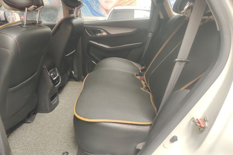 Used Baojun 560 2015 1.8L manual luxury version Left Rear Seat