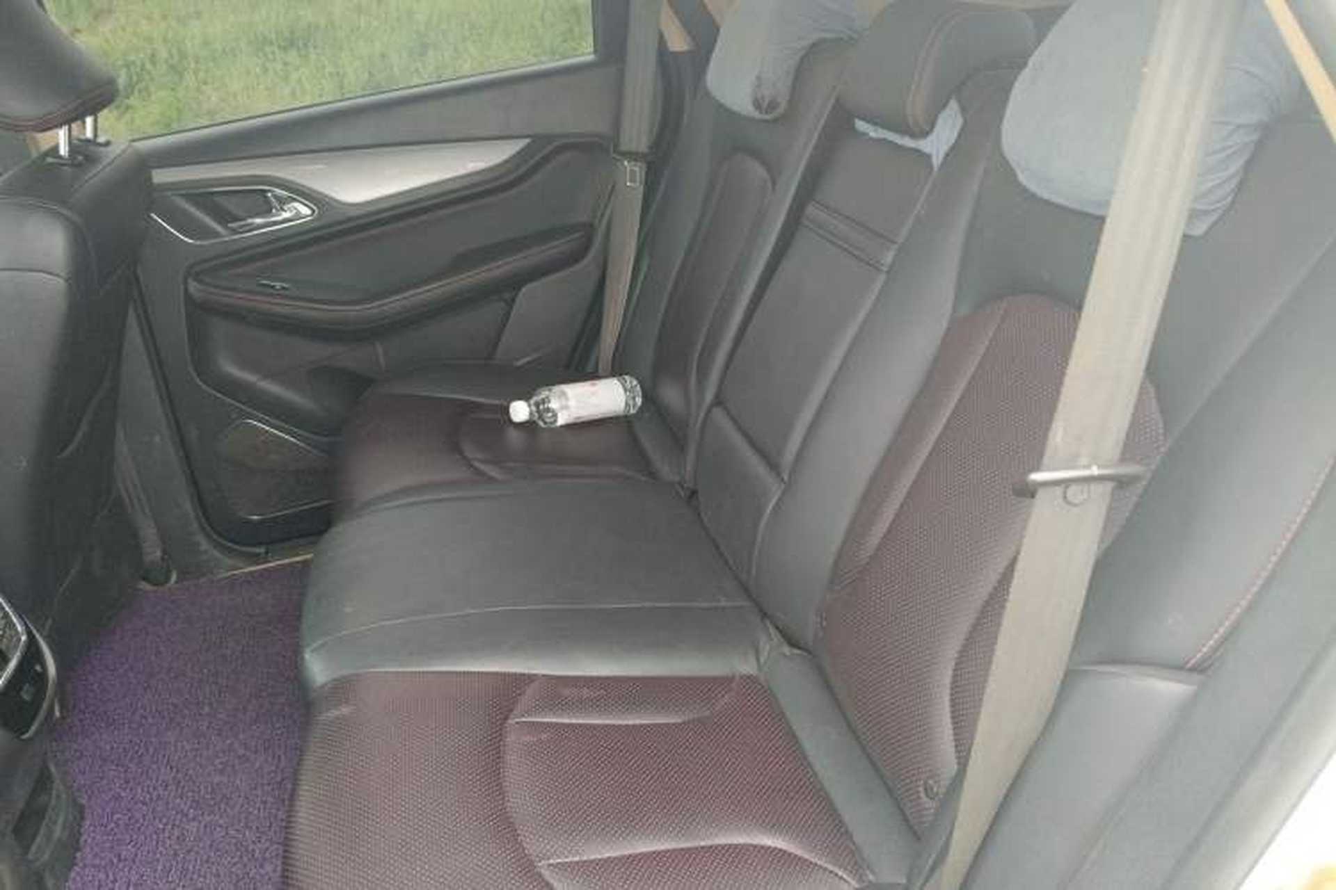Used Baojun 560 2015 1.8L manual luxury version Left Rear Seat