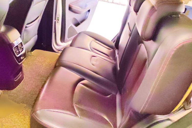 Used Baojun 560 2015 1.8L manual luxury version Left Rear Seat