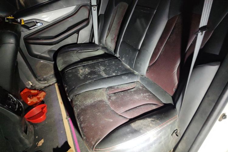 Used Baojun 560 2015 1.8L manual luxury version Left Rear Seat