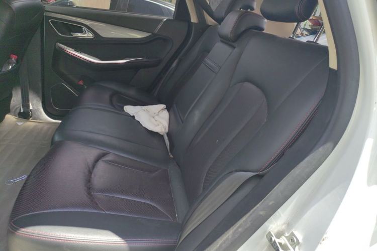 Used Baojun 560 2015 1.8L manual luxury version Left Rear Seat
