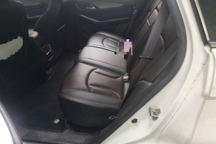 Used Baojun 560 2015 1.8L manual luxury version Left Rear Seat