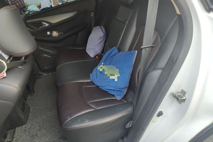Used Baojun 560 2015 1.8L manual luxury version Left Rear Seat