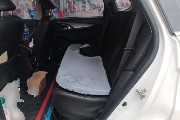 Used Baojun 560 2015 1.8L manual luxury version Left Rear Seat