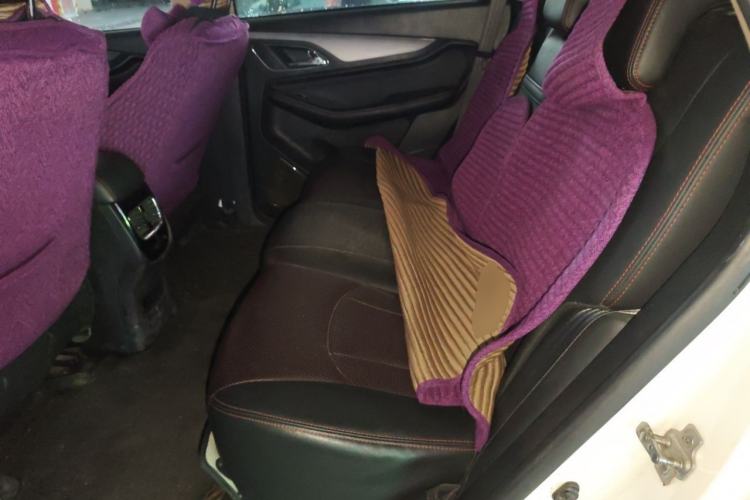Used Baojun 560 2015 1.8L manual luxury version Left Rear Seat