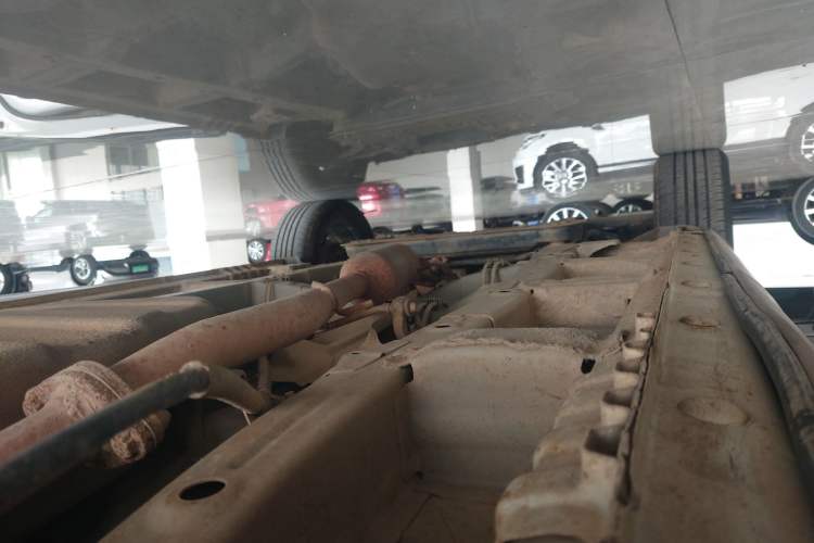 Used Baojun 560 2015 1.8L manual luxury version Left Side Sill