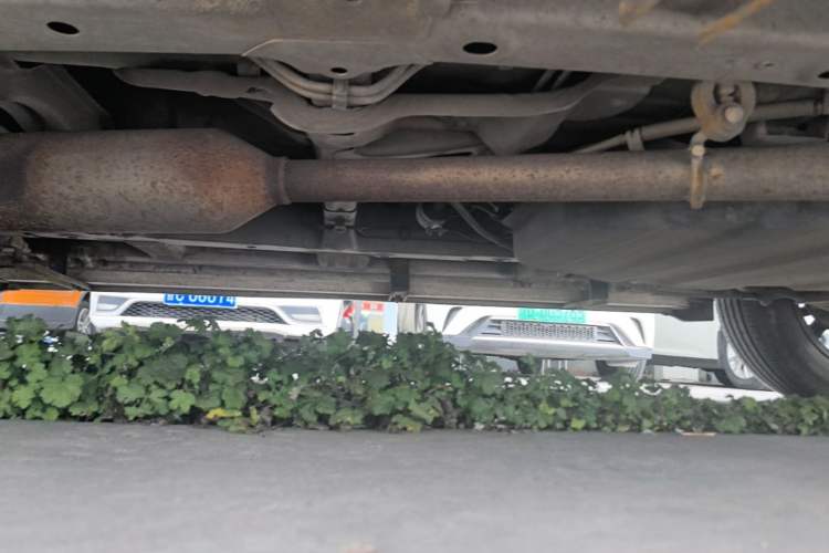 Used Baojun 560 2015 1.8L manual luxury version Left Side Sill