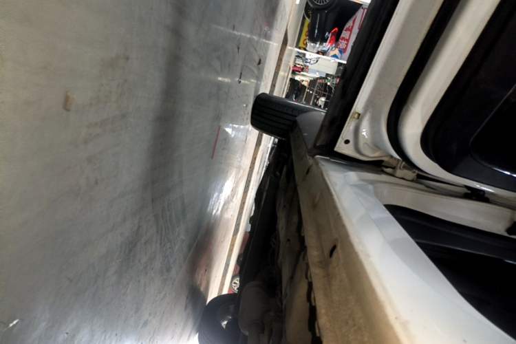 Used Baojun 560 2015 1.8L Manual Elite Edition Left Side Sill