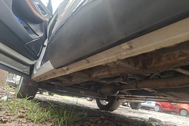Used Baojun 560 2015 1.8L Manual Elite Edition Left Side Sill