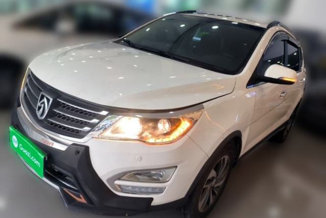 Used Baojun 560 2015 1.8L manual luxury version
