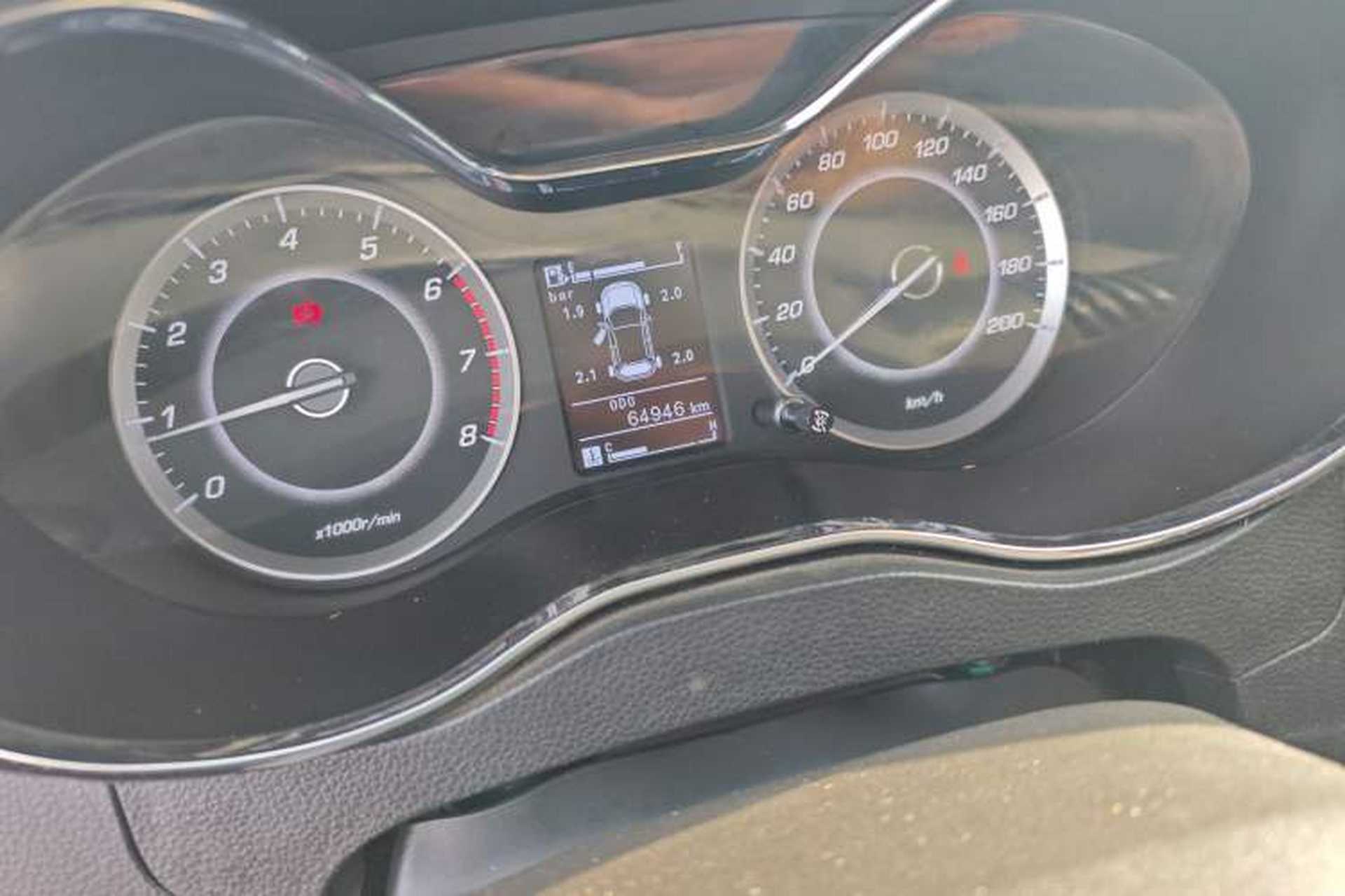 Used Baojun 560 2015 1.8L manual luxury version Odometer Close Up