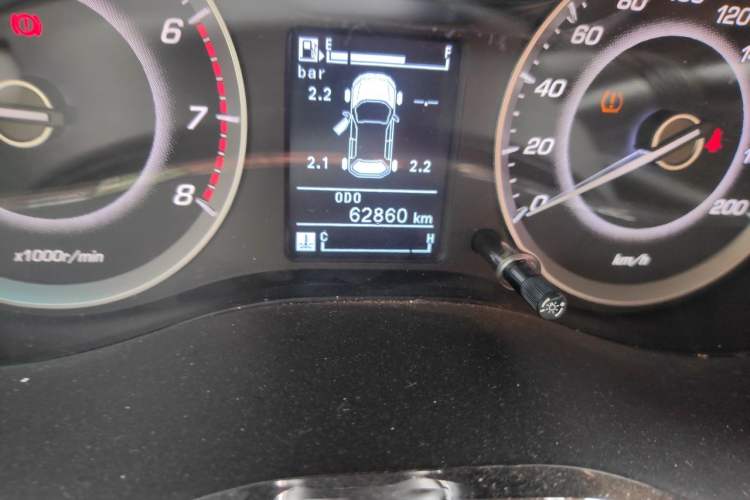 Used Baojun 560 2015 1.8L manual luxury version Odometer Close Up