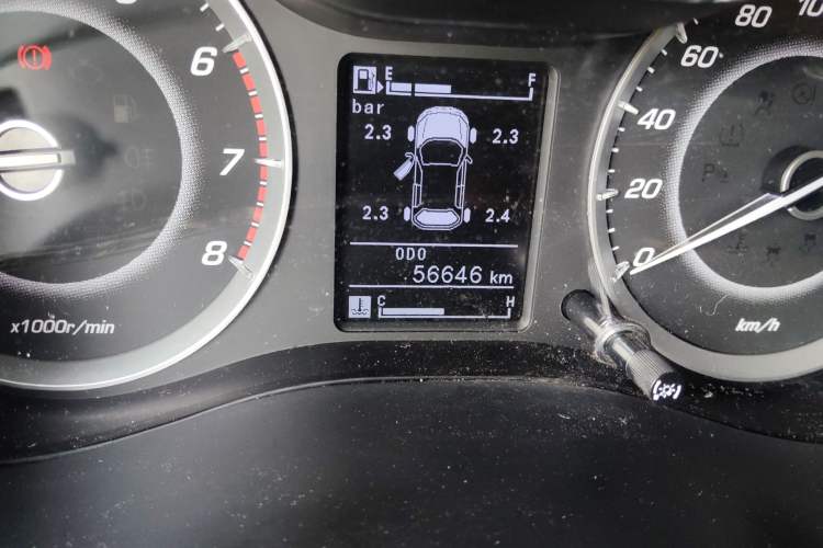 Used Baojun 560 2015 1.8L manual luxury version Odometer Close Up