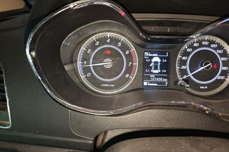 Used Baojun 560 2015 1.8L manual luxury version Odometer Close Up