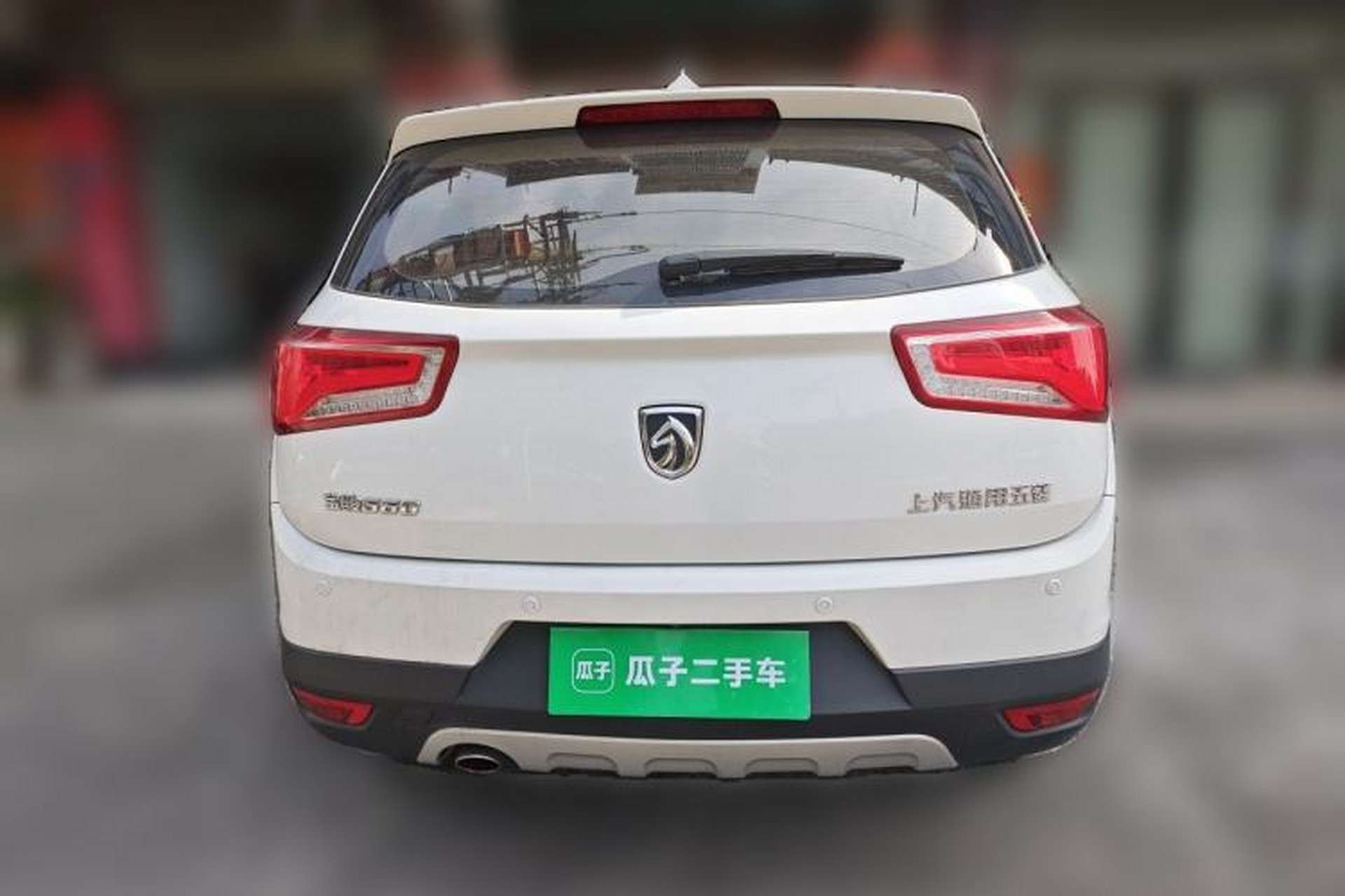 Used Baojun 560 2015 1.8L manual luxury version Rear